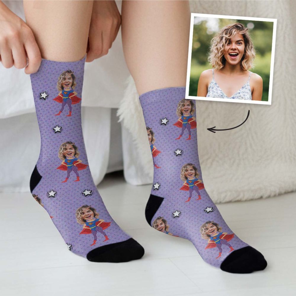 Personalisierbare Socken mit Gesicht und Superhelden
