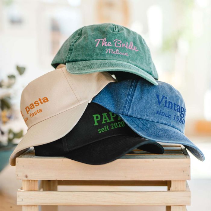 Personalisierbare Kappe mit 2 Zeilen Text